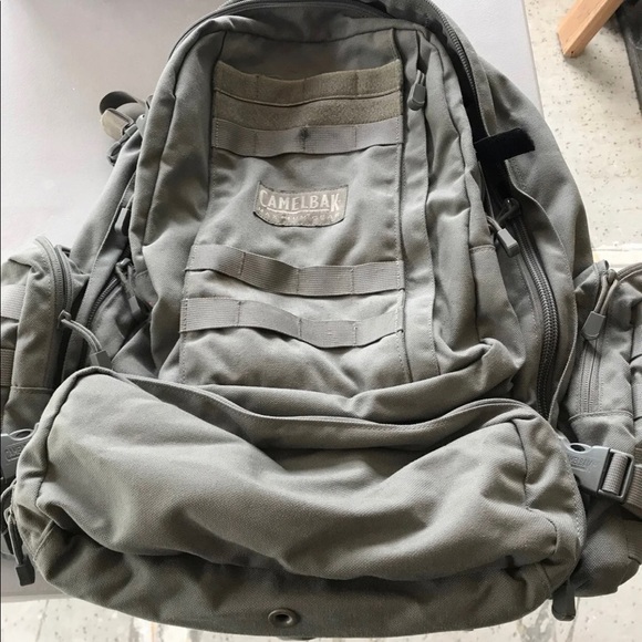 camelbak maximum gear backpack